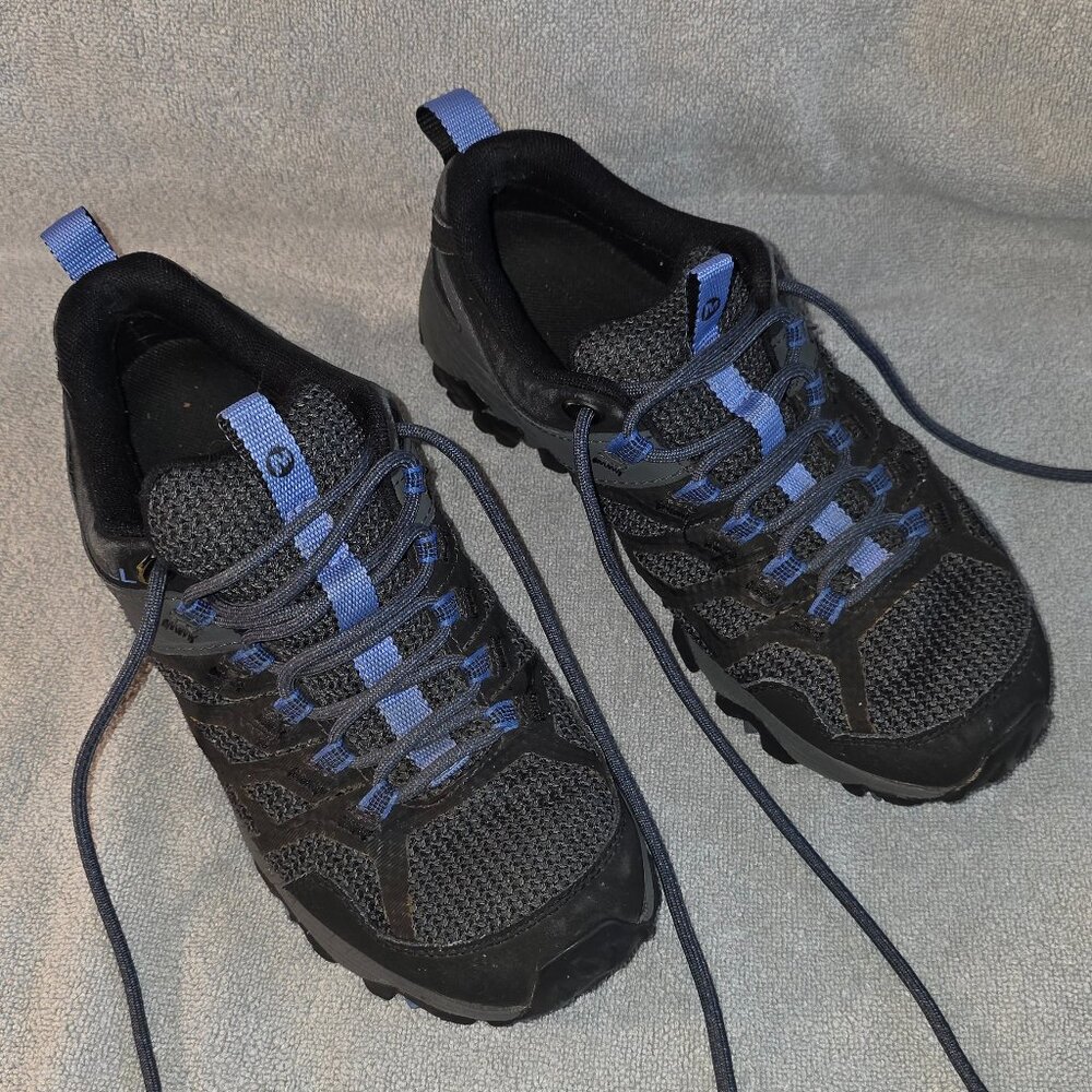 Hiking shoes, Size US 8, Merrell